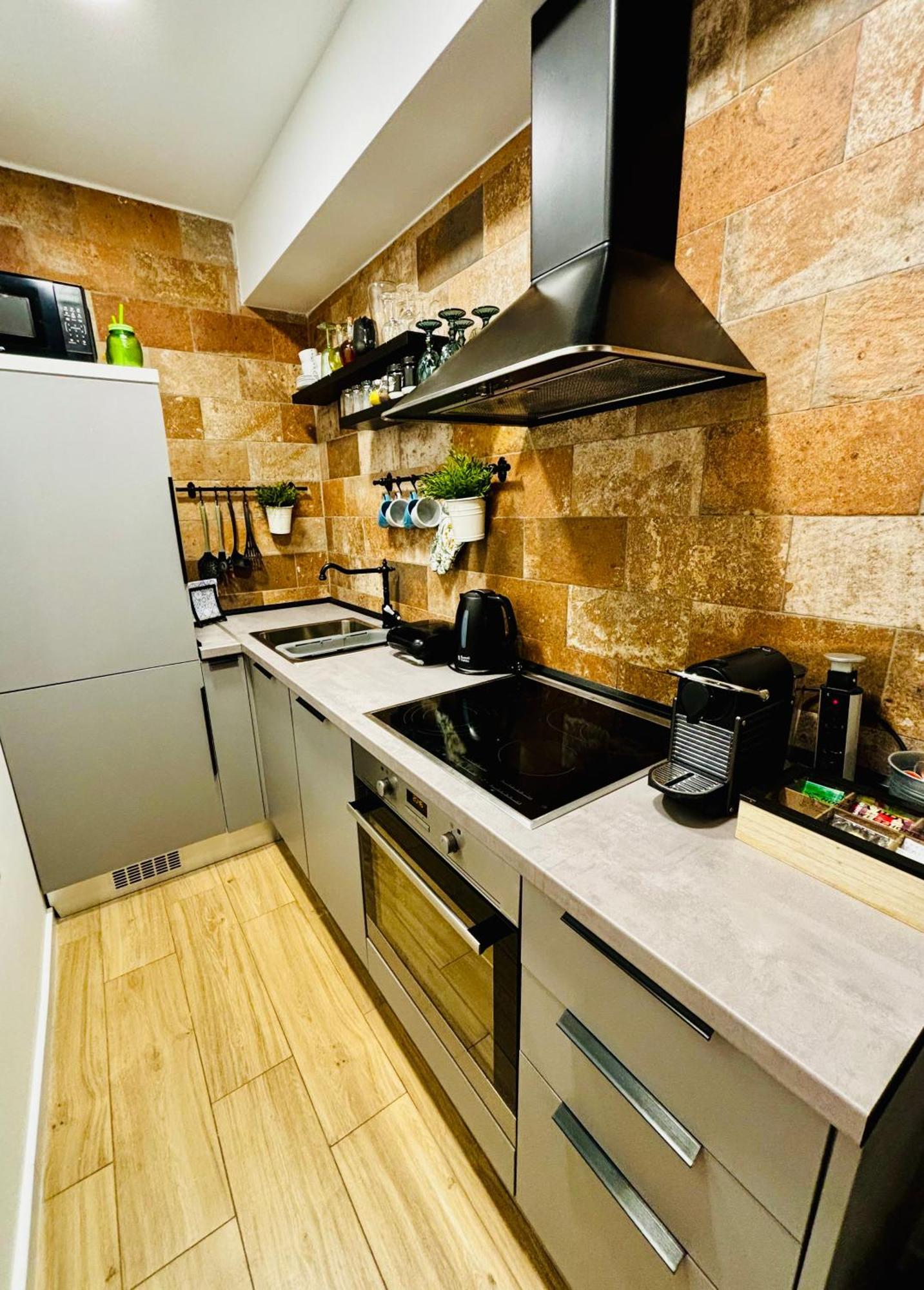 Split Right Place****Cozy And Completely New 외부 사진
